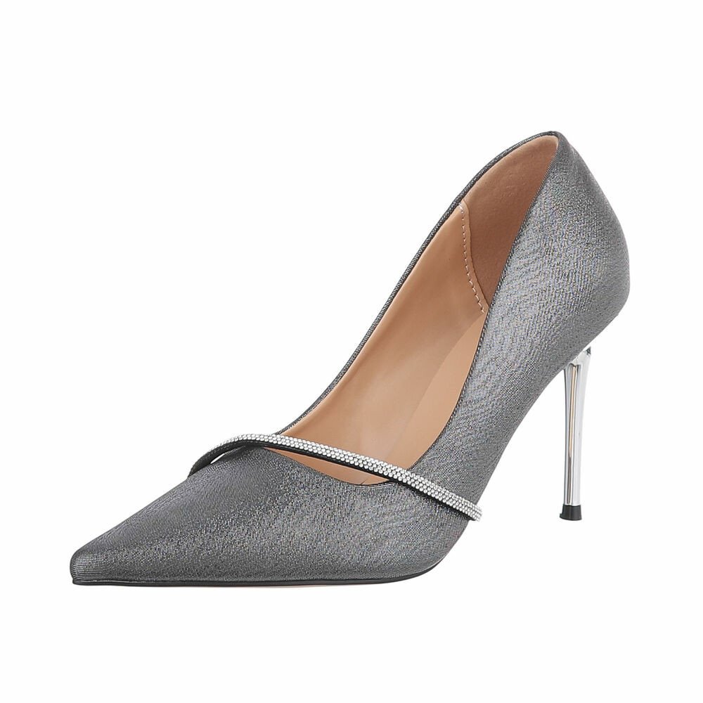 High heel pumps